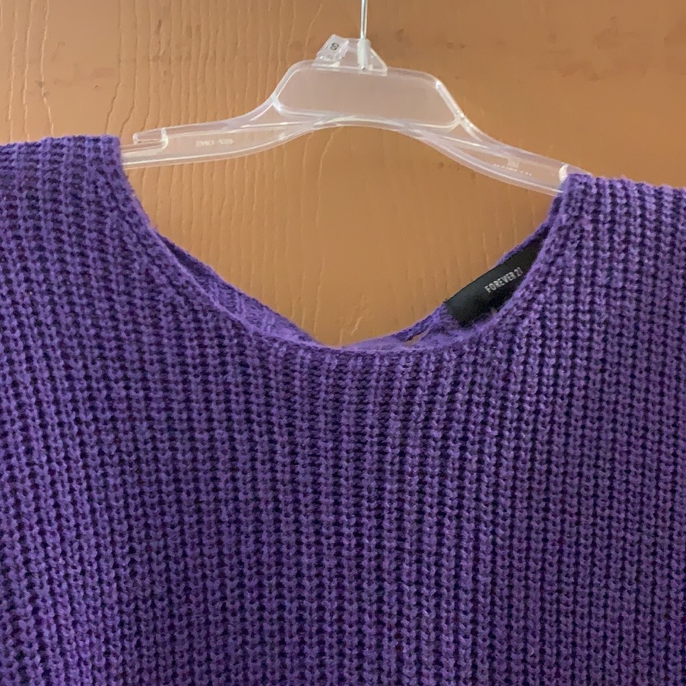 💚 6 items for $25 💚▪️ FOREVER 21 ▪️ Purple Crop Sweater - Picture 5 of 11